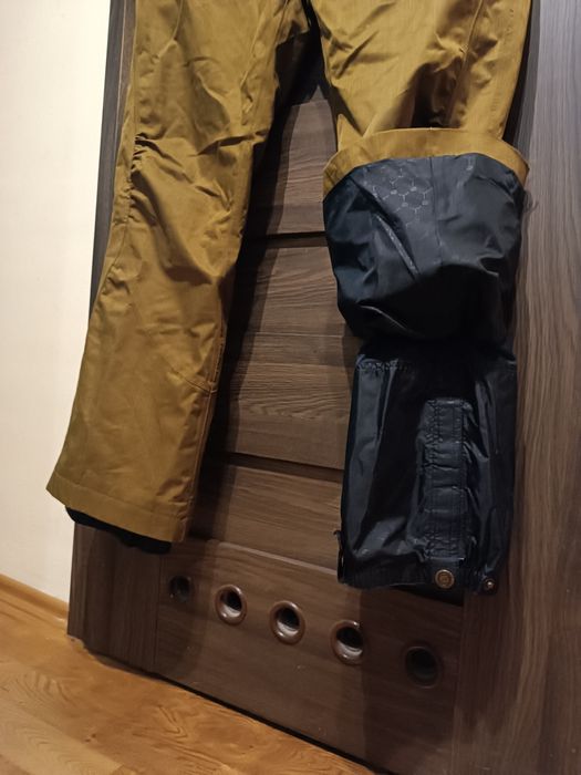 Spodnie snowboard Belowzero Zerotech S
