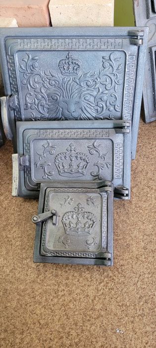 Комплект дверей печных чугунных для печей , плиты , колосники