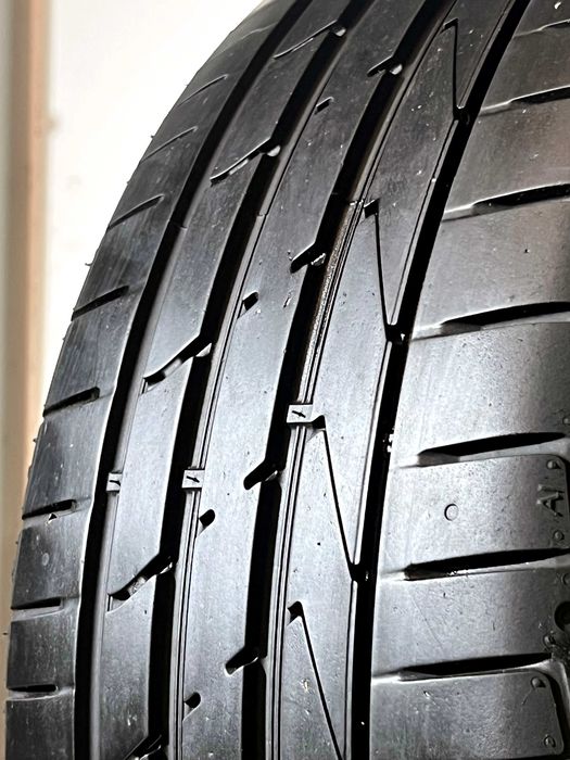 Pneus Hankook Ventus S1 Evo2 - 205/50/17 - Como NOVOS