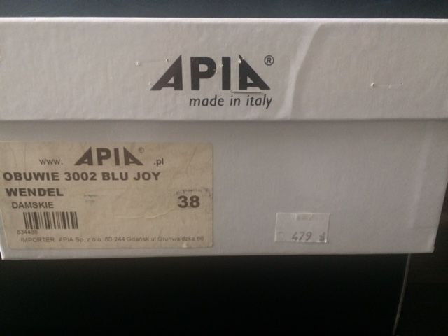 Buty Apia