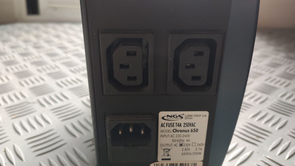 Ups ngs chronus 650 peças