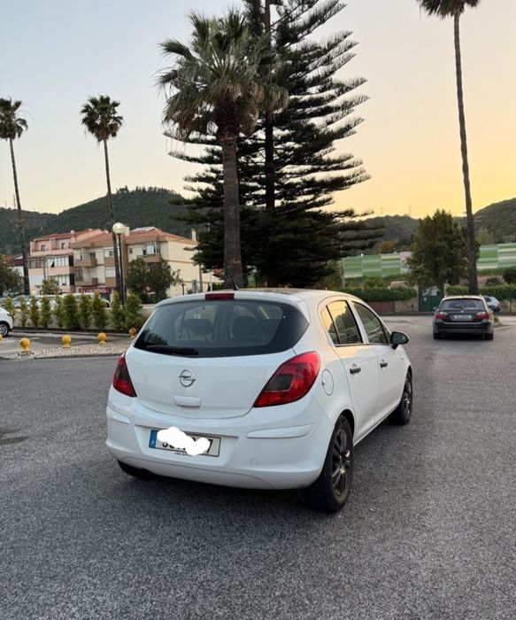 Opel corsa D 1.3cdti black edition