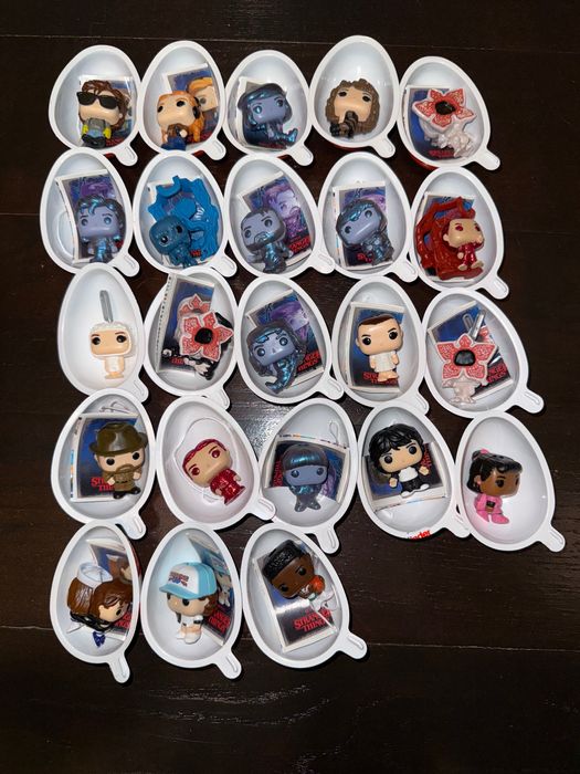 Дивні Дива Kinder Joy Фігурки Продам