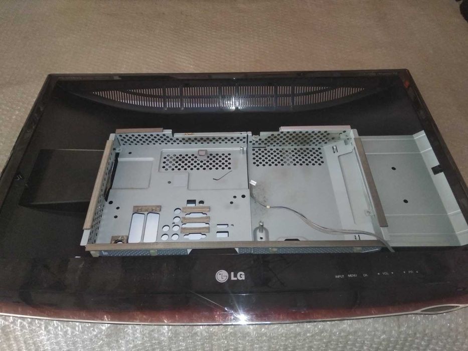 LG M2762D-PC--розбiр битого