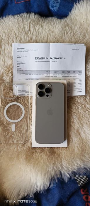Iphone 16 Pro max. Idealny jak w dniu zakupu. Bateria 97% za gotowke