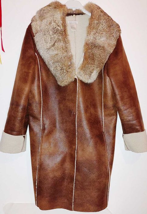 Casaco de Senhora Laura Clement Semi Novo