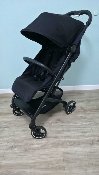 Прогулка Cybex Beezy Прогулянкова коляска 2024