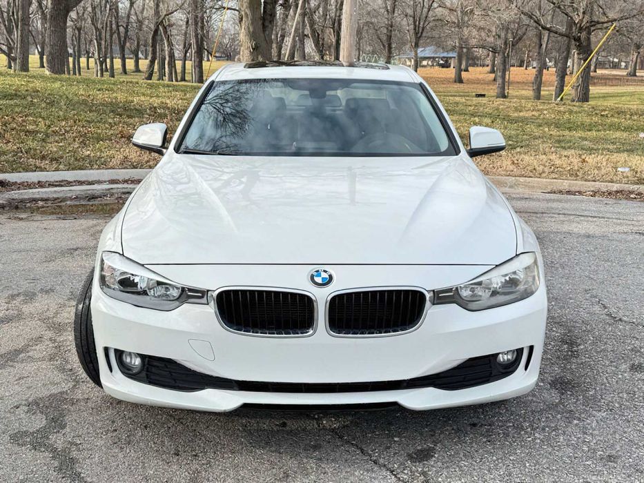 BMW 3 Series 320i      2015
