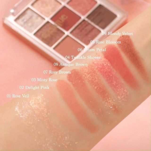 Гарнюща палетка тіней dasique eyeshadow palette 02 rose petal