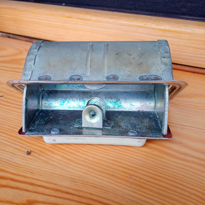 Popielniczka samochodowa, retro