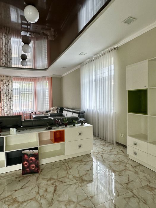 Сучасний будинок 240 м² на ділянці 12 соток Біла Церква