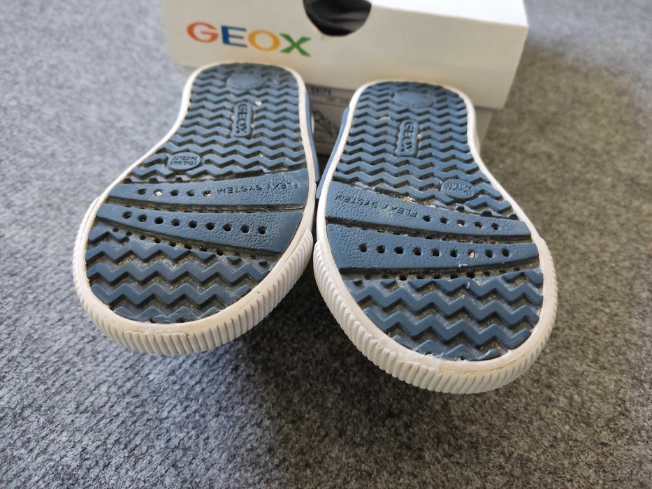 Sapatilhas Geox tamanho 21