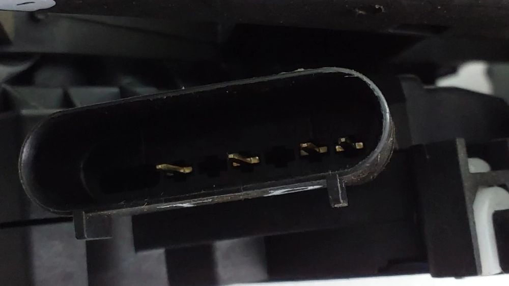 Fechadura / fecho porta trás direito FORD Focus III