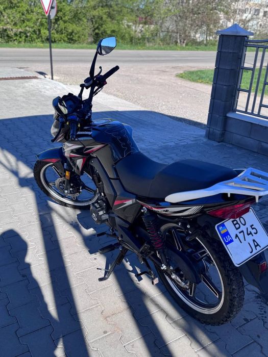 На документах переоформленя на місці ціна договірна