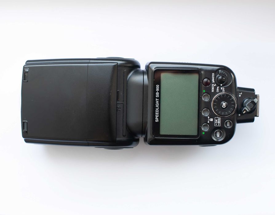 Продам спалах Nikon sb 900 у відмінному стані