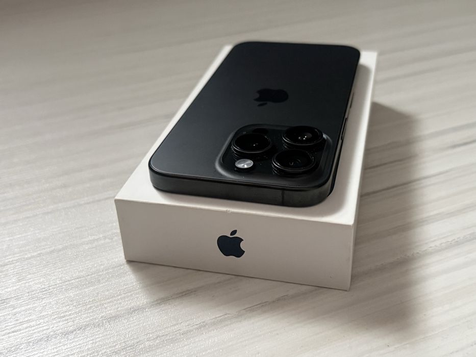 iPhone 15 Pro / DOWÓD ZAKUPU! / ŚWIETNY STAN! / Pełny Zestaw!