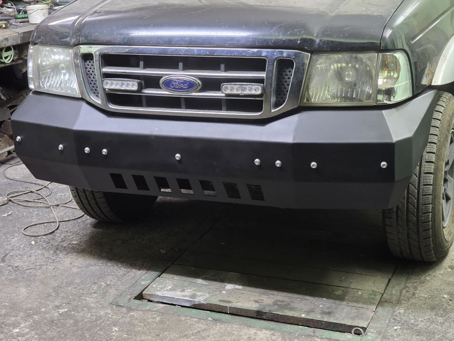 Бампер на  пікап Nissan Navara, Ford Ranger, Peugeot Landtrek, L200