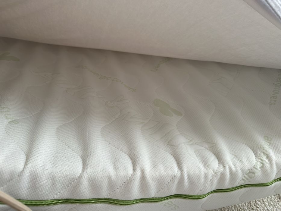 Łożeczko dziecięce Pinio 140x70 z szufladą i materacem