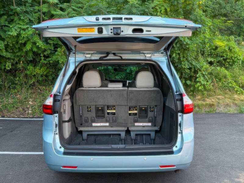 2015 Toyota Sienna XLE Premium 8-Passenger