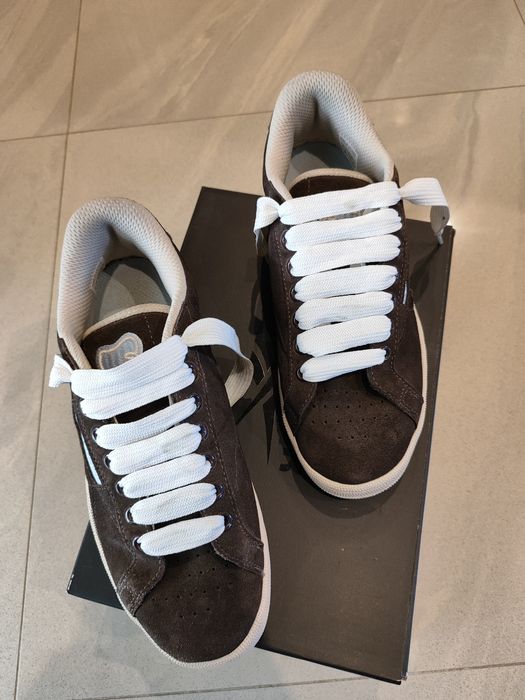 Buty Reebok Club C HP6471-BRĄZOWY,  w rozmiarze 40 cm. Idealny st