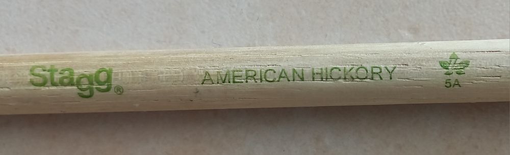 Par de baquetas de bateria