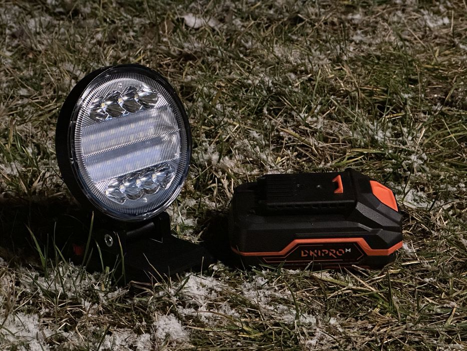 Адаптер, прожектор для акумулятора Dnipro-M 20V