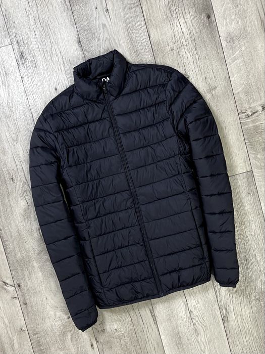 C&A куртка S размер демисезонная стеганая черная