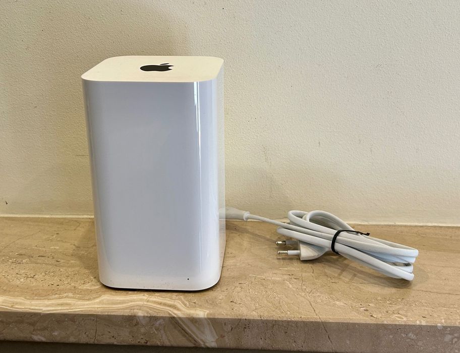 Router/Access Point  Apple AirPort Extreme 802.11ac, model A1521, 6 generacji.