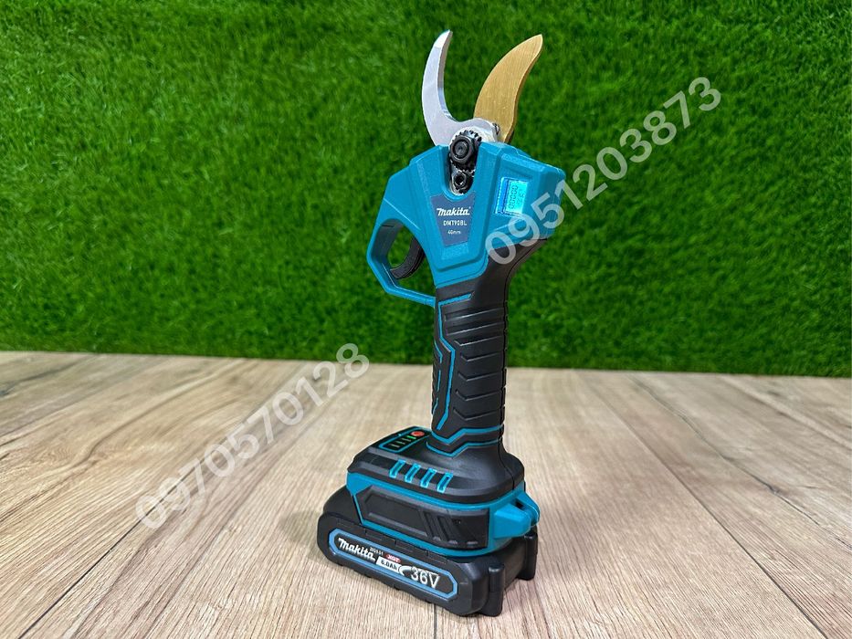 Аккумуляторный Секатор Makita DMT90BL 36V 6Ah садовый с индикатором