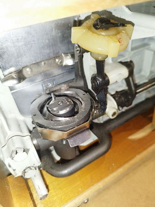 Швейная машинка Чайка 132 м