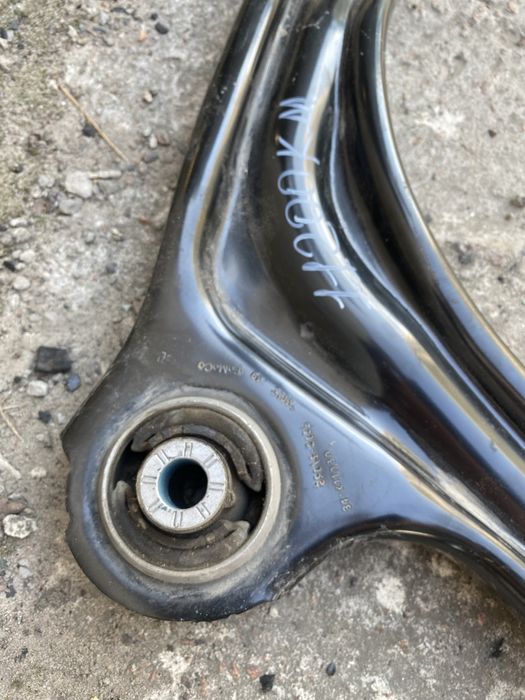 Продам правый рычаг форд фюжен 2018 року