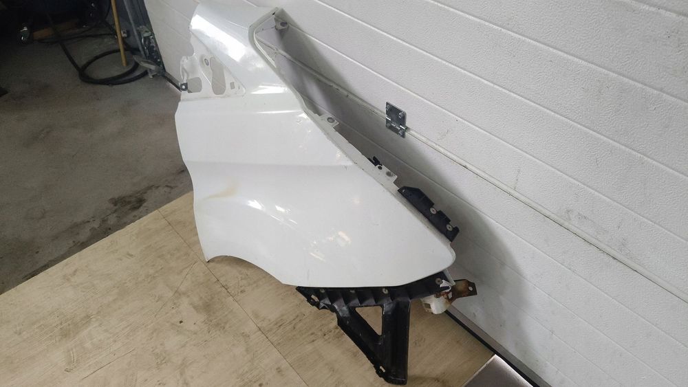 Błotnik Przód Strona Prawa Ford Transit Custom 2012-17