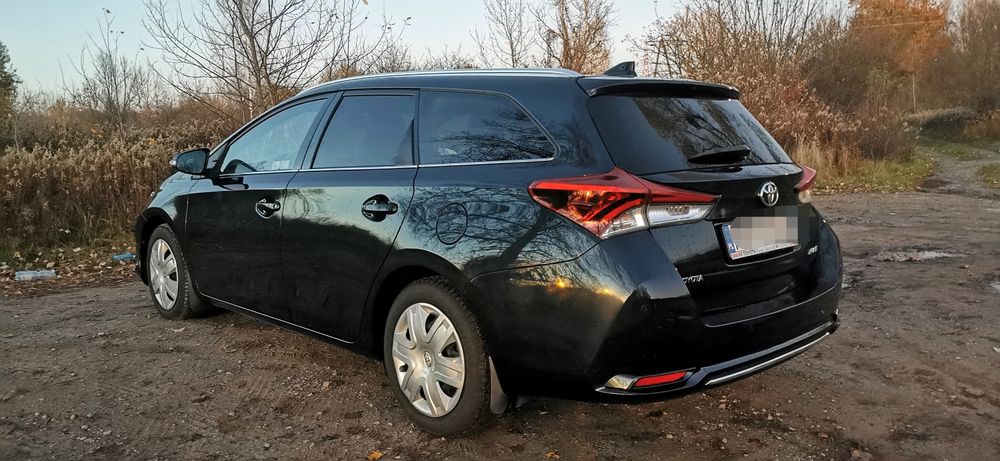 Toyota Auris Prestige 1,6 polski salon 1 właściciel mały przebieg
