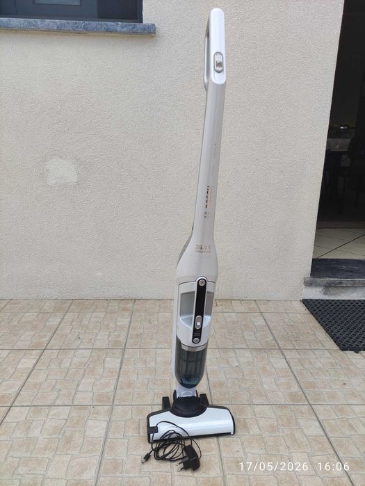 Aspirador vertical Bosch Flexxo série 4
