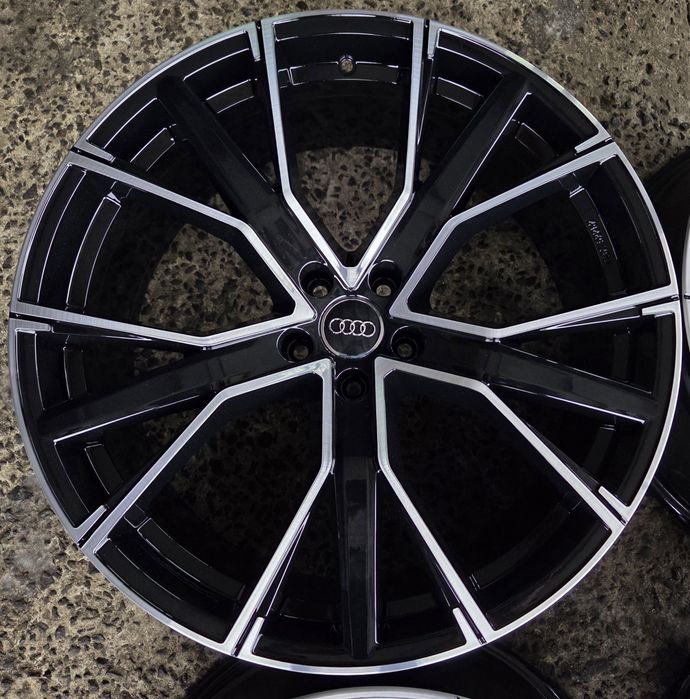 5 112 R22 Audi Q7 Q8 SQ8 S Line  Volkswagen  Touareg