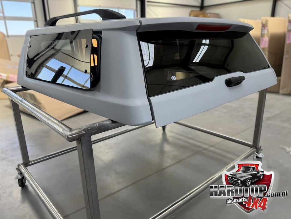 Zabudowa paki Hardtop Isuzu D-Max 2020+ Szyby uchylne