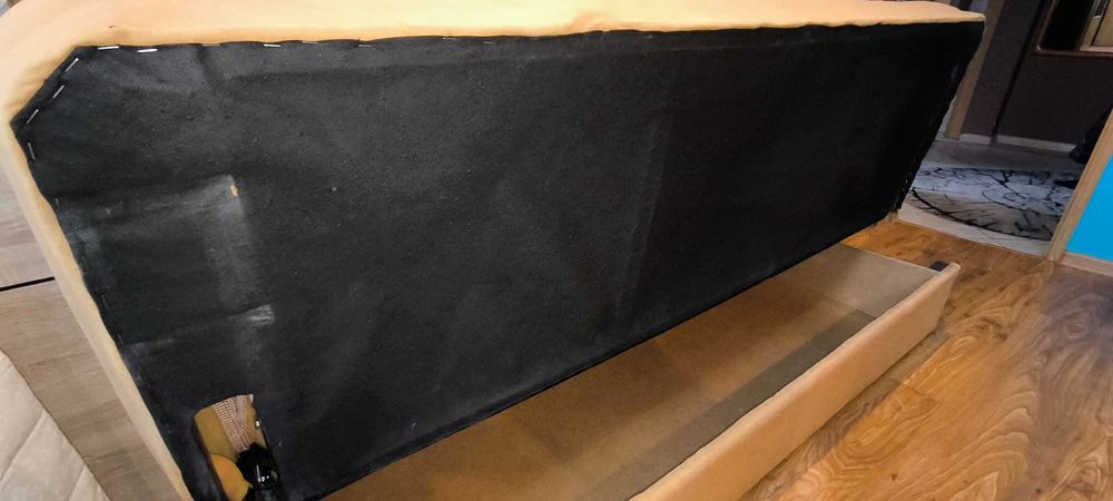 sprzedam wersalkę w dobrym stanie