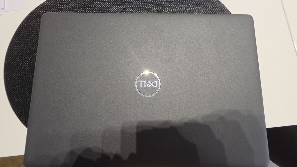 Laptop DELL Latitude 3510 8RAM dysk SSD220GB