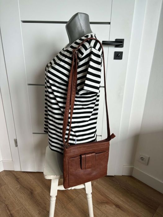 Stylowa vintage brązowa torebka skórzana listonoszka crossbody boho