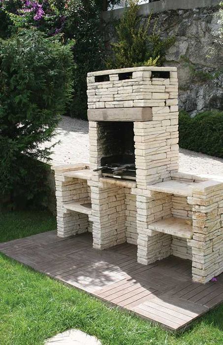 barbecue Hadrien, a sua cozinha ao ar livre. 240x210x60 (Montável)