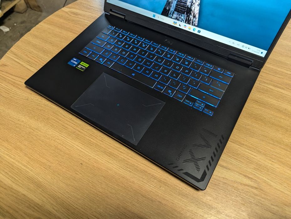 Ноутбук Gigabyte 16 ips 165ггц i7-13620H/16GB DDR5/1TBSDD/RTX5060 8GB