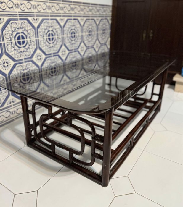 Mesa de Vidro e Bambu