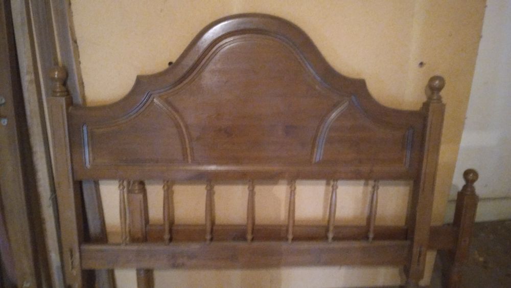 Cama de casal com colcha