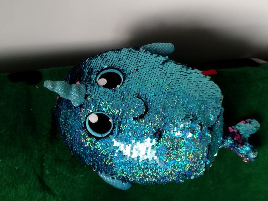 м'які іграшки різні вибирайте