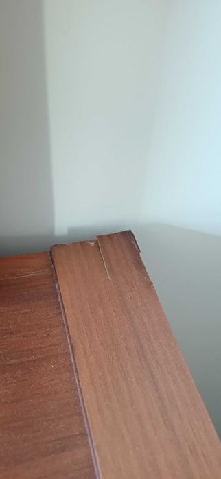 Cómoda com espelho e 4 gavetas