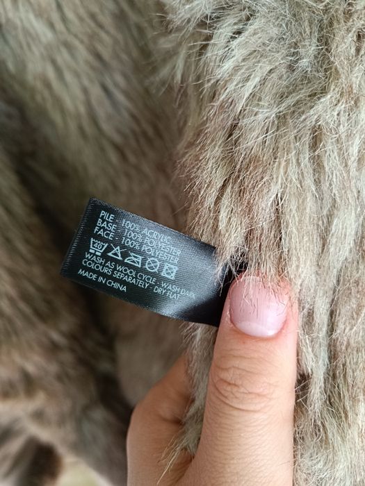 Ciepły zimowy płaszcz, sztuczny kożuch z kołnierzem