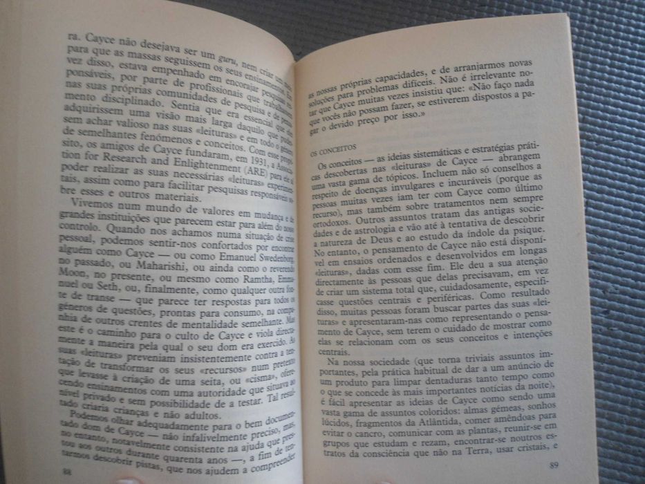 Crescer através das crises pessoais de Harmon H. Bro e outro