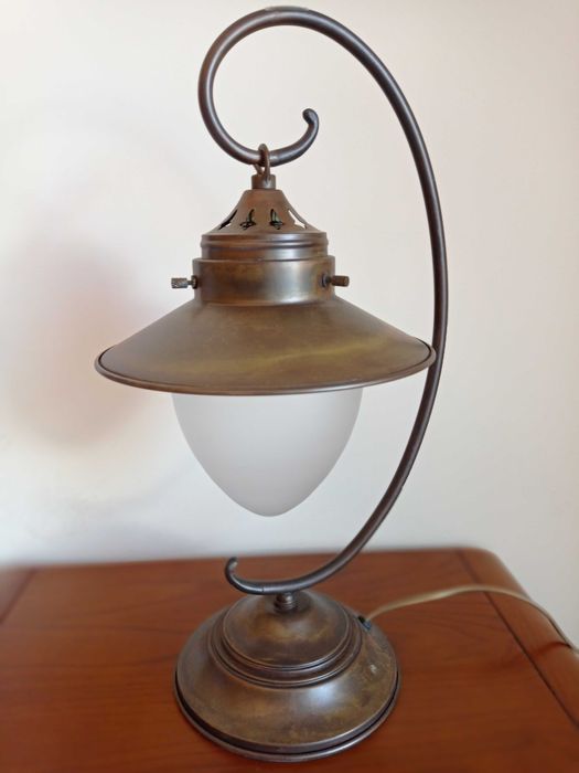 Candeeiros rústicos, cabeceira