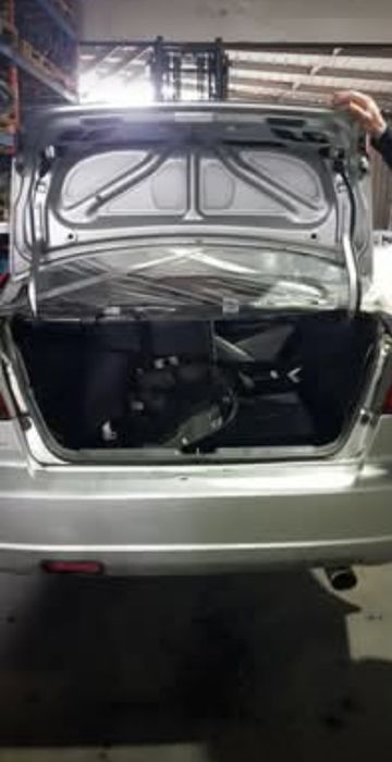 vendo mala de honda civic sedan modelo 01/05