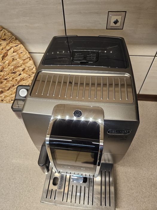 Czyt. Opis Delonghi dinamica Plus nie Jura ale dobry ekspres